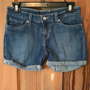 Levi Shorts